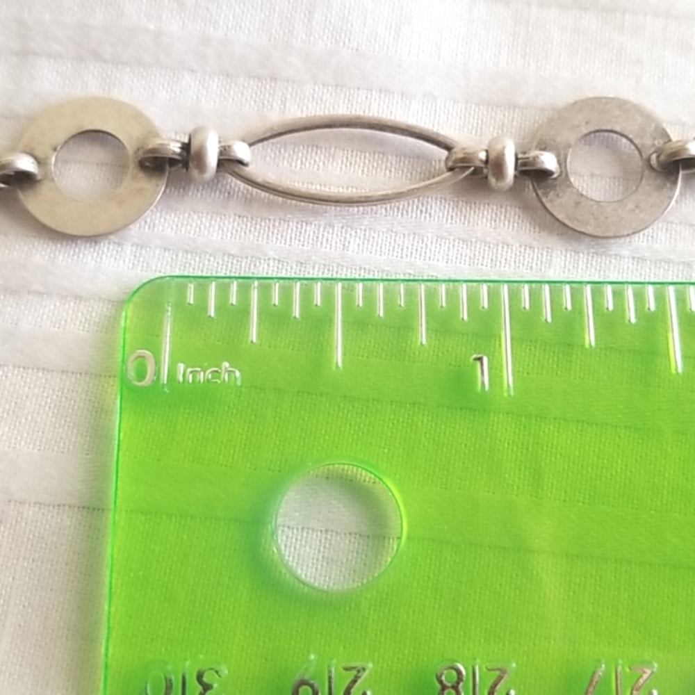 Cookie Lee Silver Oval Round Link Bracelet - Picture 4 of 4